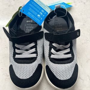 Stride Rite Kids Aseel Sneaker NWT